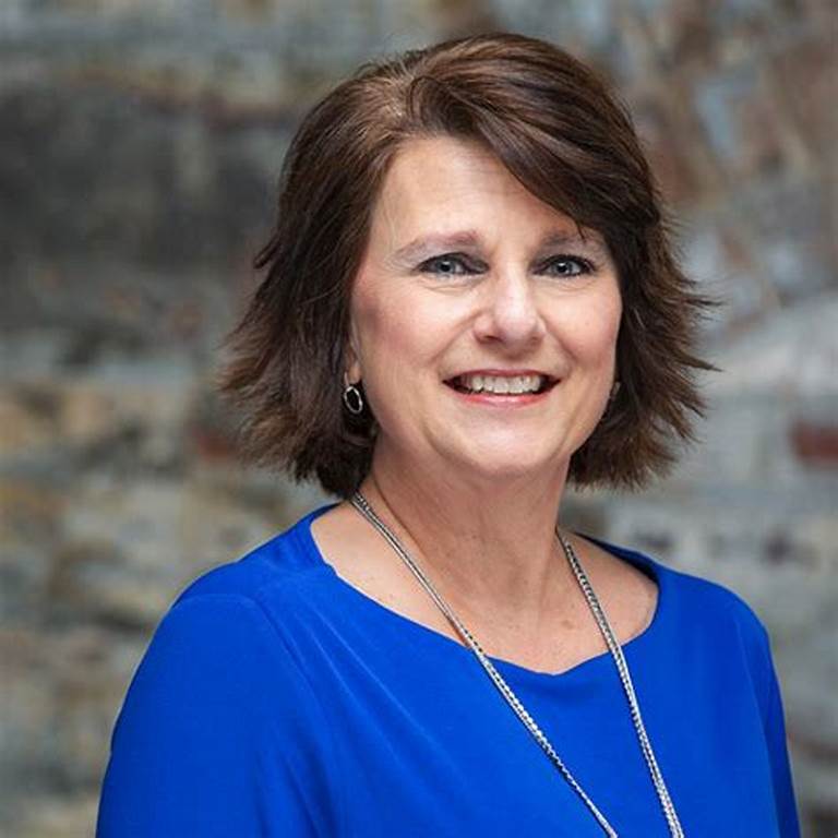 Tara Evans